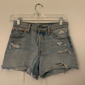 COPY - High rise distressed Levi Wedgie Shorts